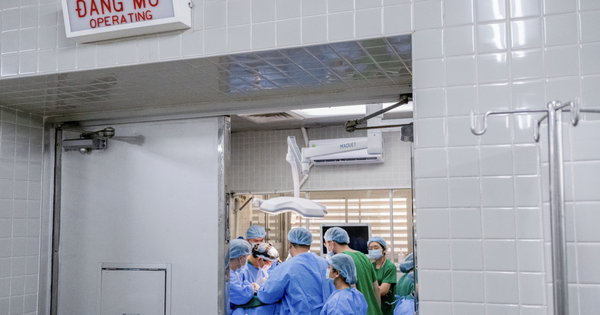 Ca mổ “chưa từng có tiền lệ” ở Bệnh viện Chợ Rẫy