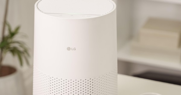 LG ra mắt PuriCare AeroMini, mở rộng hệ sinh thái lọc khí cá nhân