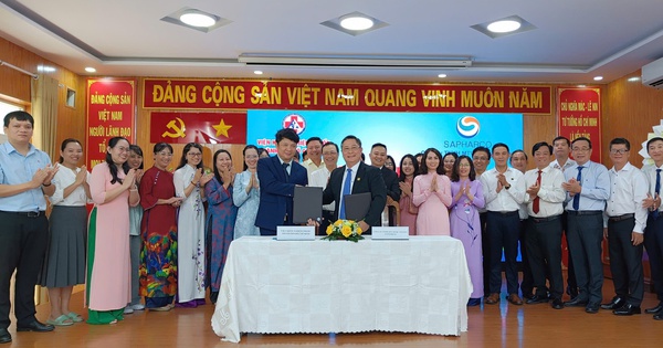 Hợp tác nghiên cứu khoa học, chuyển giao công nghệ, sản xuất về dược phẩm