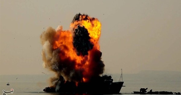 Iran tuyên bố tấn công tàu dầu của Mỹ; ông Donald Trump cảnh báo nóng