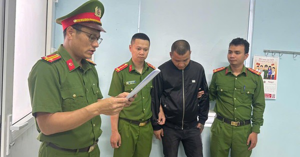 Nam thanh niên bị bắt ngay trong cuộc nhậu với bạn bè ở Quảng Trị