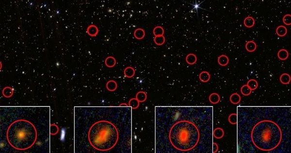Điều gì đằng sau bức ảnh vũ trụ chi chít chấm đỏ?
