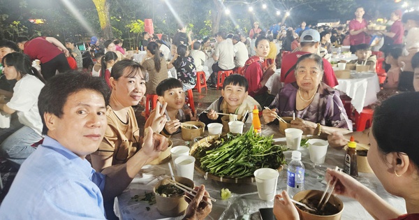 12.000 tô phở miễn phí cho công nhân, người lao động, học sinh ở TPHCM