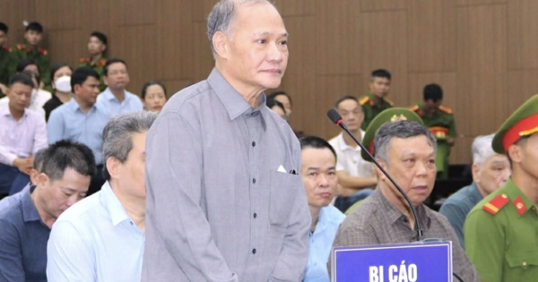 Nhận hối lộ 4,5 tỉ đồng, cựu Thứ trưởng Hoàng Văn Thắng bị đề nghị 4-5 năm tù