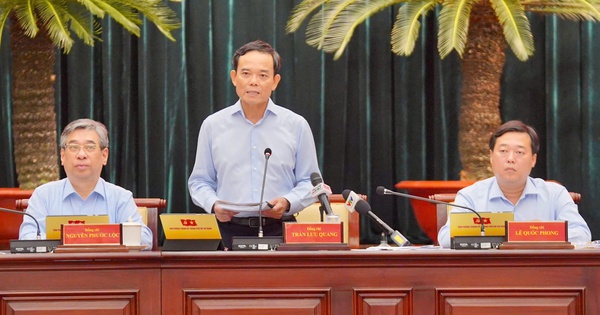 Bí thư Thành ủy TPHCM Trần Lưu Quang: Thành phố sẽ miễn phí xe buýt