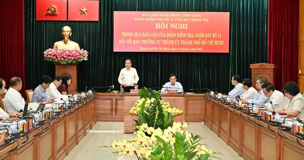 Chủ tịch Quốc hội yêu cầu TPHCM phát huy 5 lợi thế, tháo gỡ dự án tồn đọng