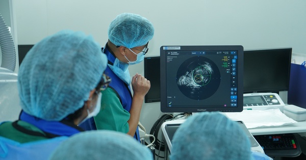 Cụ ông 89 tuổi thoát nguy cơ hoại tử nhờ can thiệp laser nội mạch