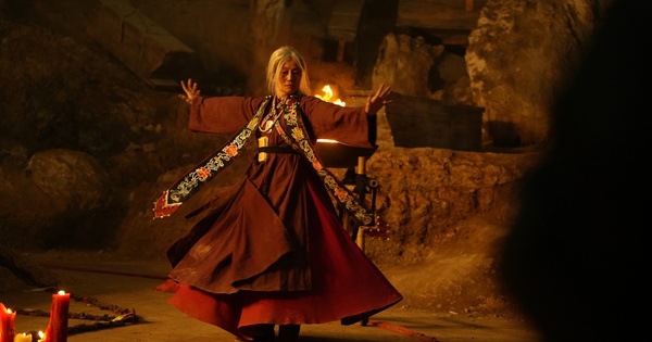 NSƯT Hạnh Thúy tụt huyết áp, sao 