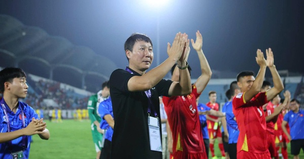 Báo Malaysia “tâm phục khẩu phục” tuyển Việt Nam