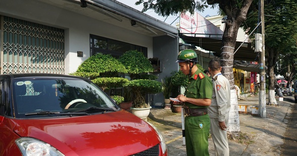 Siết quản lý vỉa hè ở Đà Nẵng: Đỗ xe, gắn biển hiệu thế nào cho đúng?
