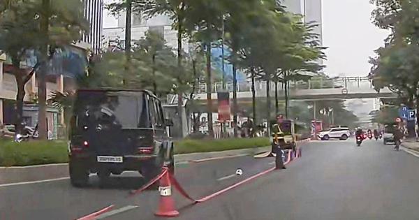 Va chạm với xế hộp Mercedes G63, cụ ông 91 tuổi đi bộ tử vong