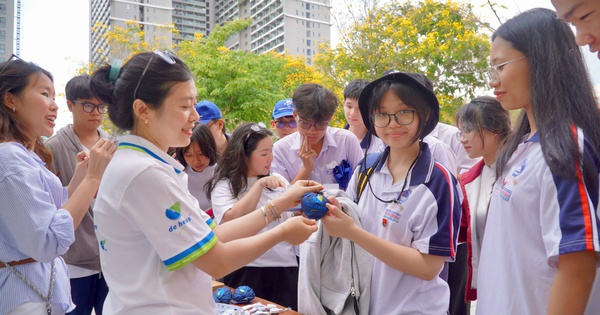 “Đưa trường học đến thí sinh” lần thứ 25, năm 2026: Lựa chọn ngành nghề phát triển bền vững
