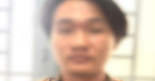 Thanh niên quan hệ với bé gái rồi tới công an đầu thú