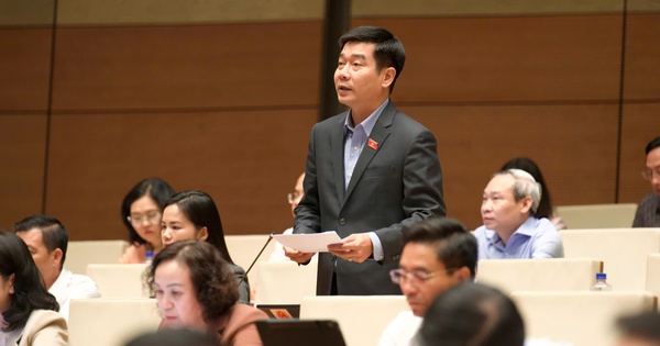 Băn khoăn công chứng giao dịch bất động sản