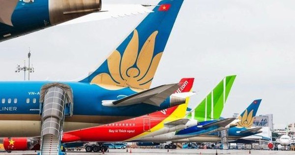 Khổ như mua vé máy bay, du lịch dịp 30-4, 1-5