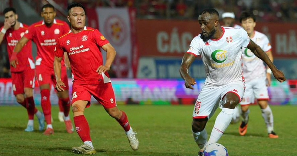 Đoàn quân HLV Lê Huỳnh Đức tiếp tục thảm bại khi xa nhà