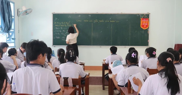 Yêu cầu dừng ngay việc dạy bù để hoán đổi ngày nghỉ