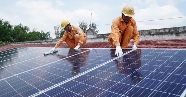 Lắp điện mặt trời mái nhà "tự dùng" có đấu nối từ 25-5: Không báo bị phạt thế nào?