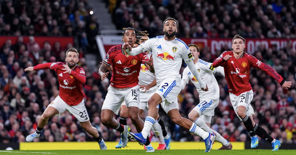 Địa chấn tại Old Trafford, Leeds United quật ngã Man United sau 45 năm