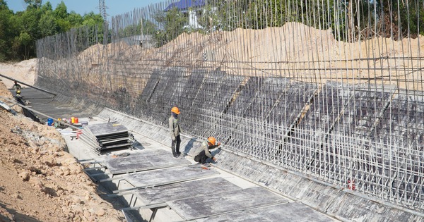 Dự án cấp điện cho APEC 2027 ở Phú Quốc có nguy cơ chậm tiến độ vì thiếu mặt bằng