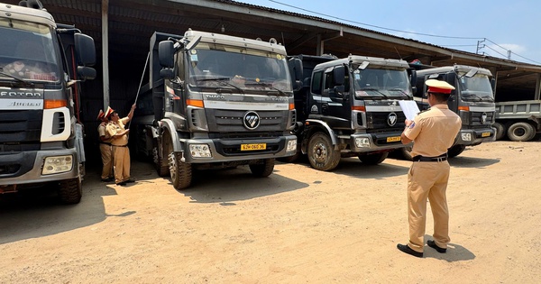 Hình ảnh CSGT Tây Ninh tổng kiểm tra phương tiện vận tải