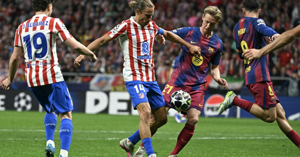 Atletico Madrid loại Barcelona tại tứ kết Champions League