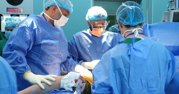 Chuyên gia người Mỹ trăn trở về tình trạng thay khớp háng ngày càng nhiều tại Việt Nam