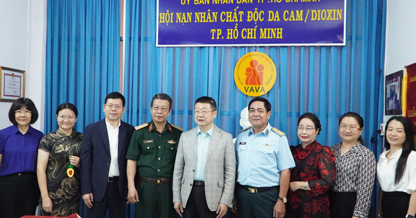 Hội nạn nhân chất độc da cam/dioxin TPHCM tiếp Tổng lãnh sự Trung Quốc tại TPHCM