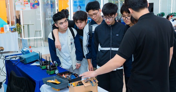 Giải bài toán nhân lực bán dẫn