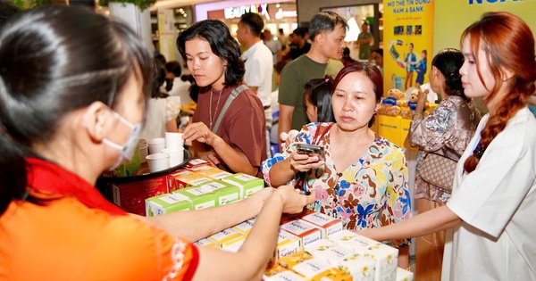 Hàng nhãn riêng Co.op phát triển ngành hàng trà và cà phê