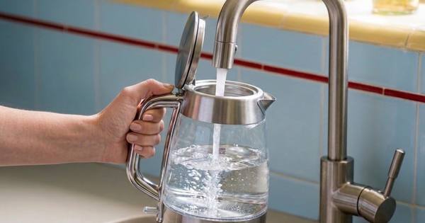 Nghiên cứu 64 năm bác bỏ tin đồn về nước máy chứa fluor