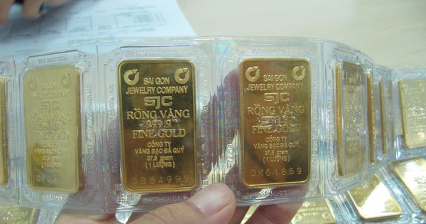 Cuối ngày 16-4, giá vàng miếng giảm nhanh, người mua lỗ hơn 7 triệu đồng sau 2 ngày