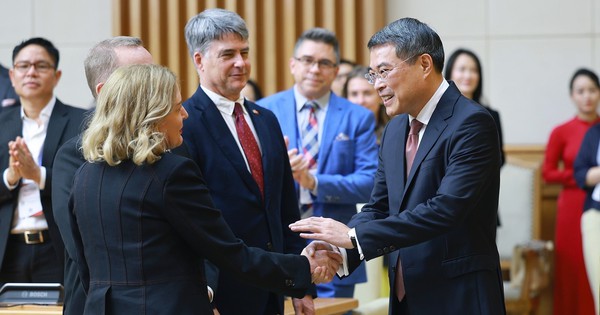 Cải cách, hoàn thiện thể chế để thu hút đầu tư