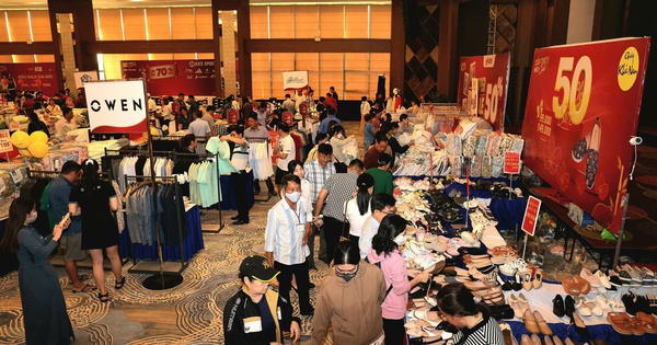 Hơn 500 thương hiệu nổi tiếng sắp 