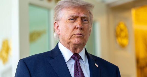 Ông Donald Trump nói Israel "bị cấm" ném bom ở Lebanon, Iran "hứa không bao giờ đóng Hormuz"