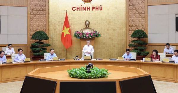 Thủ tướng Lê Minh Hưng: Đẩy mạnh sắp xếp, tinh gọn đầu mối bên trong các bộ, ngành