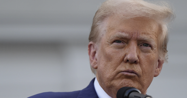 Iran lại "lắc đầu" trước tuyên bố hạt nhân của ông Donald Trump