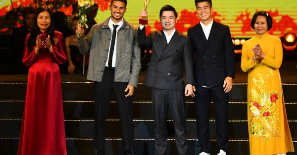 Bầu Hiển: Làm thể thao là để cống hiến!