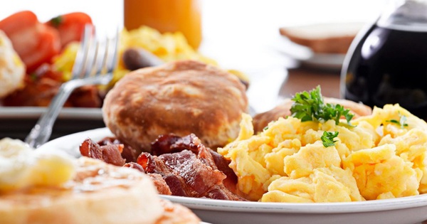 Sau 40 tuổi, ăn kiểu này sẽ khó bị tăng cân