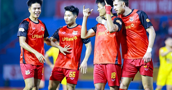 Clip Lê Văn Thuận tiếp tục ghi bàn giúp Ninh Bình FC thắng trận