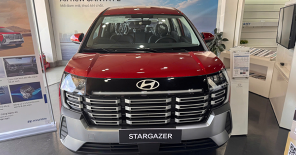 Xe đa dụng 7 chỗ giá rẻ cạnh tranh khốc liệt