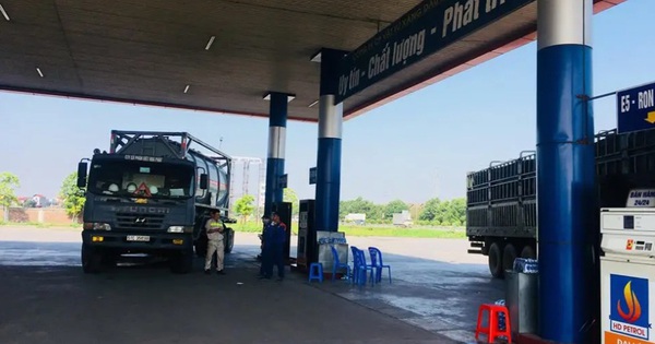 3 doanh nghiệp đầu mối xăng dầu bị phạt