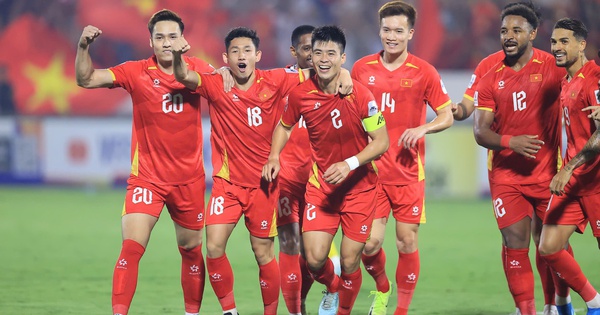 Trở lại Top 100 FIFA: Bóng đá Việt Nam cần làm gì?