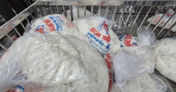 Cơ sở bún Nguyễn Bính nhận được phản hồi của Ban Nội chính Thành ủy TPHCM sau đơn "kêu cứu"