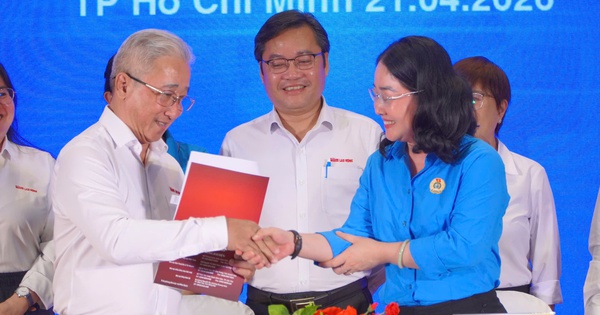Báo Người Lao Động và Liên đoàn Lao động TPHCM ký kết liên tịch hợp tác