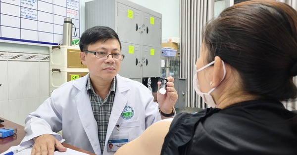 Thời tiết nắng nóng, bệnh da liễu tăng đột biến