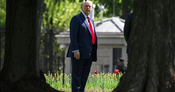 Ông Donald Trump liên tục thay đổi thái độ, Iran quyết "không ngồi vào bàn đàm phán"