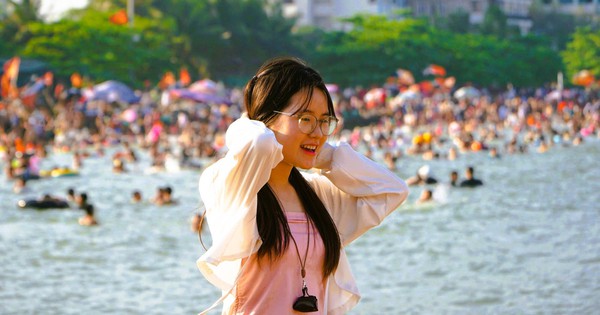 Bắn pháo hoa 15 phút tại lễ khai mạc du lịch biển Sầm Sơn