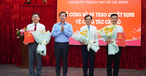 Công bố quyết định của Ban Thường vụ Thành ủy TPHCM về công tác cán bộ