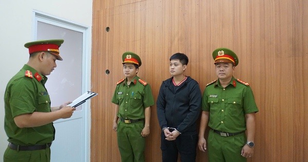 Công an TPHCM bắt thanh niên cho vay lãi nặng